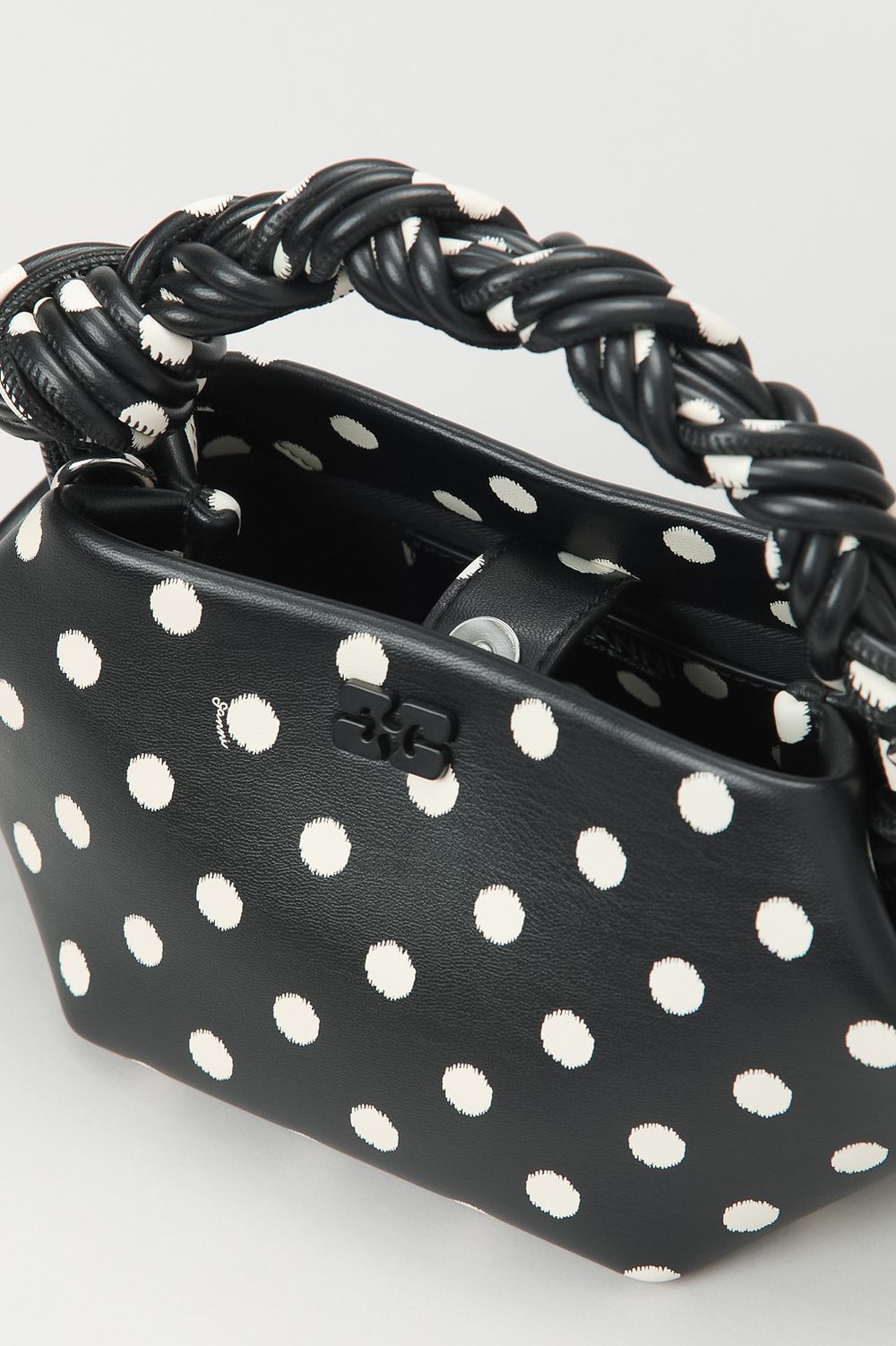 ドットプリントレザーショルダーバッグ