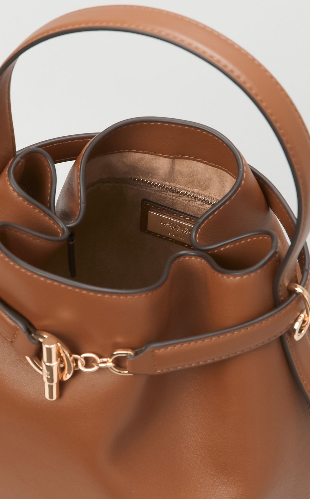 スムースレザーワンショルダーバッグ