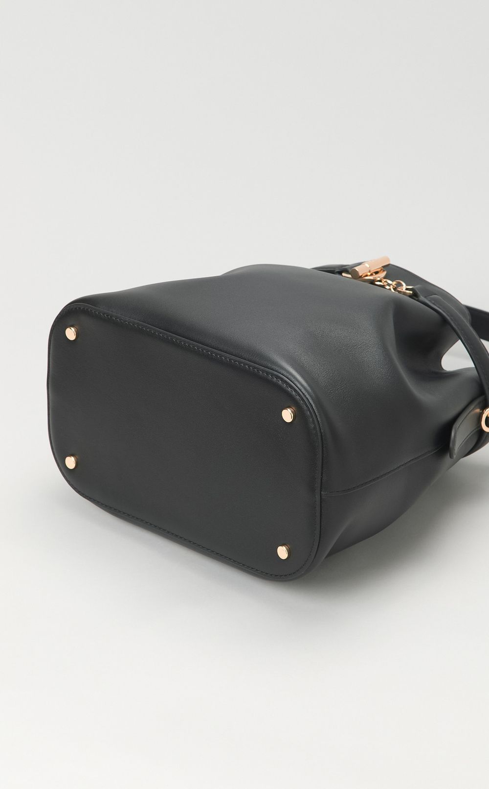 スムースレザーワンショルダーバッグ