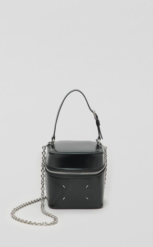 チェーンストラップ付ミニキューブバッグ