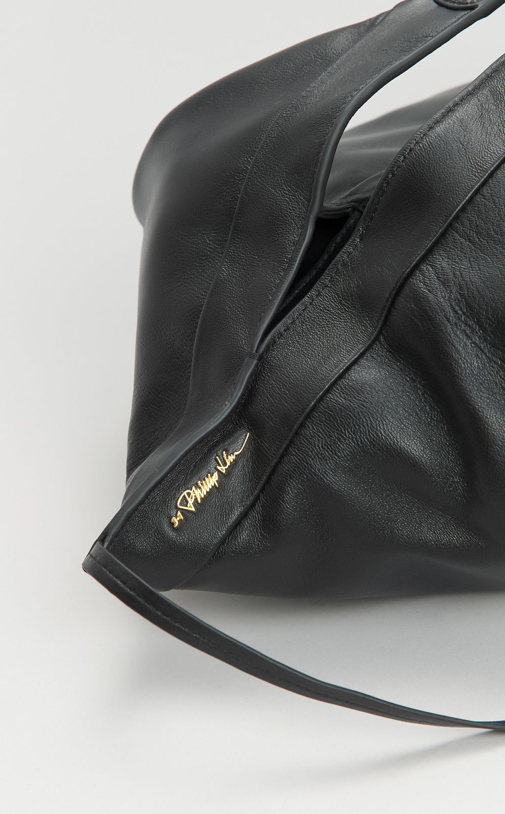 LUNAソフトレザーバッグ