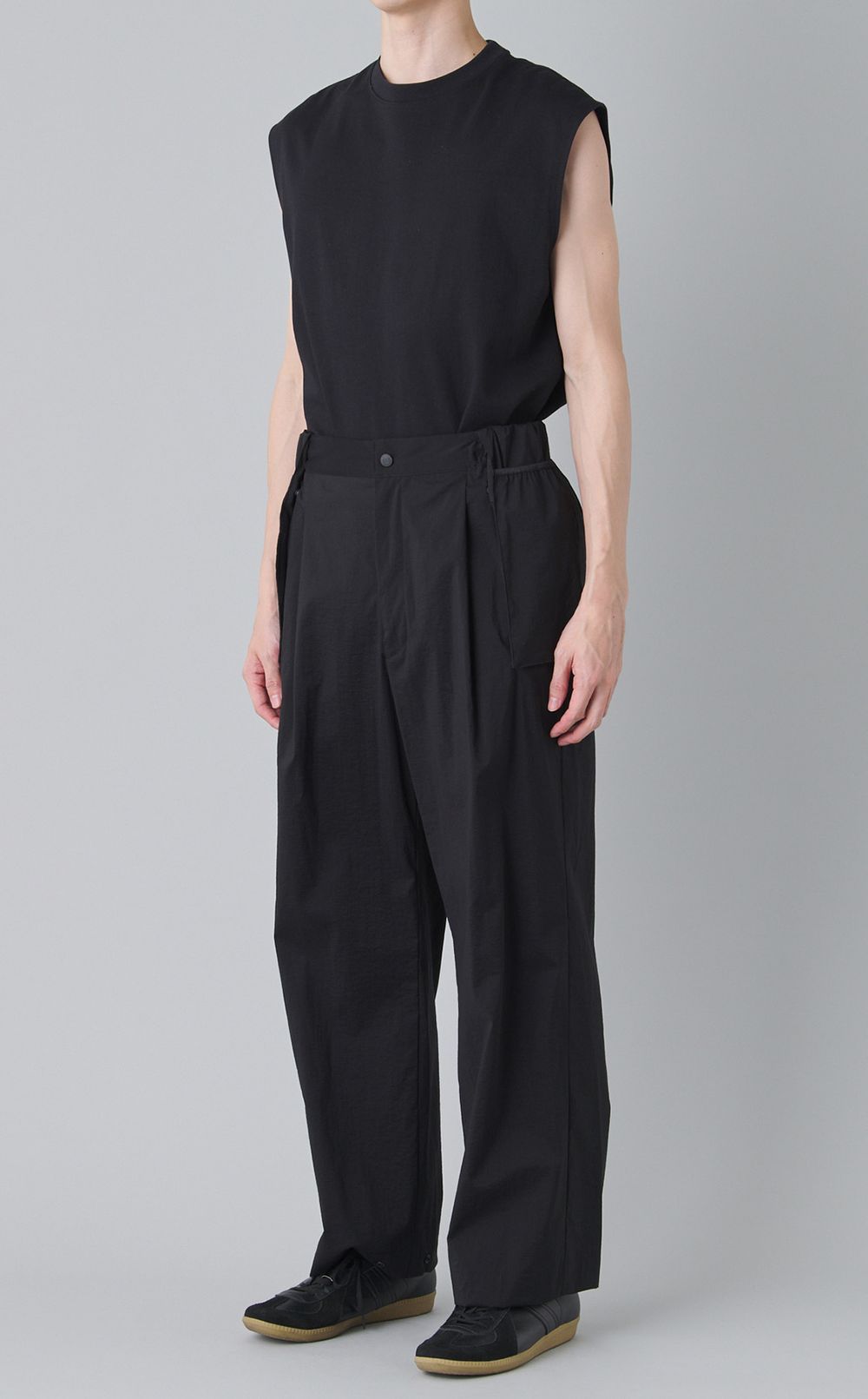 ユーティリティカーゴパンツ