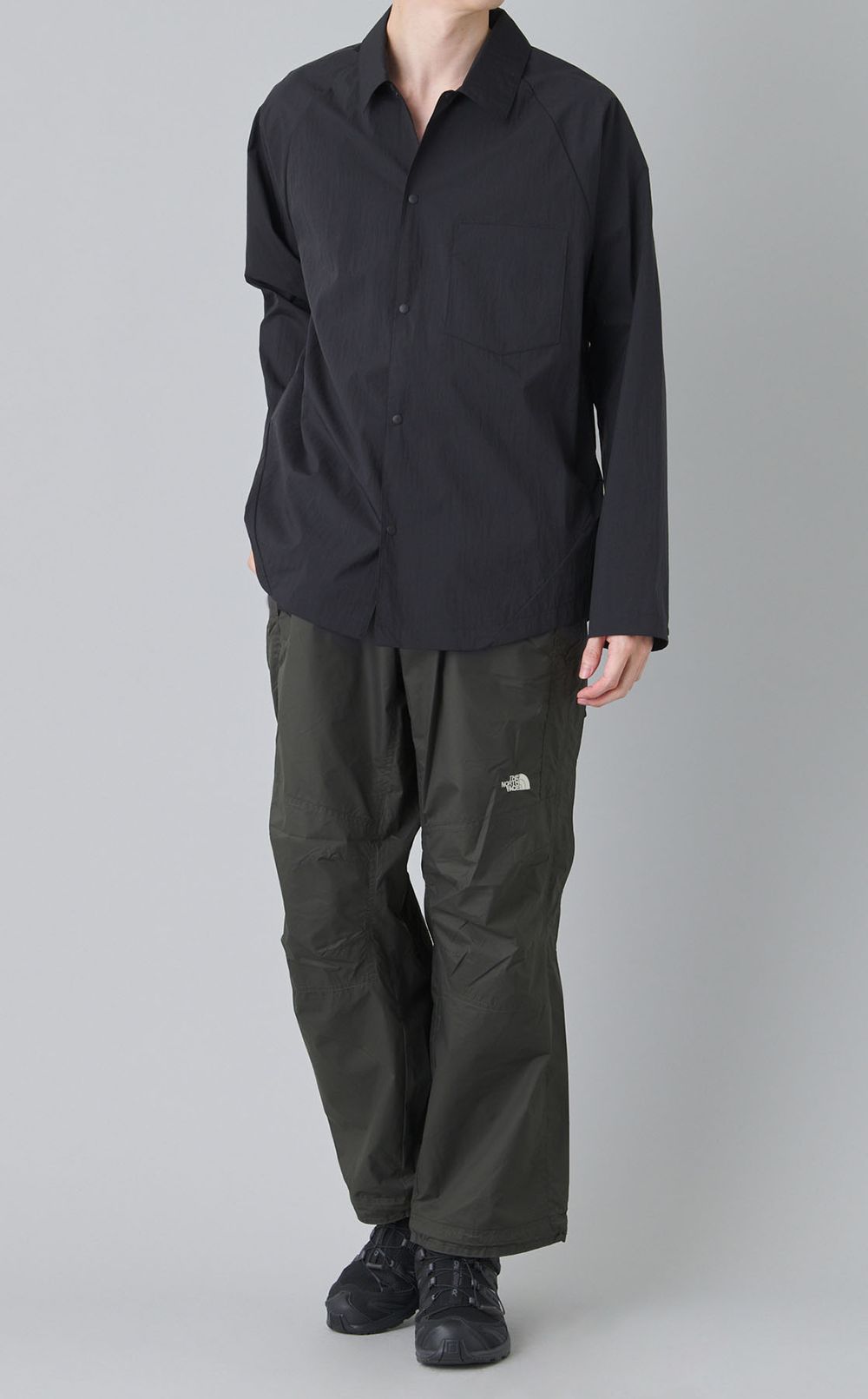 チムニーウィンドパンツ