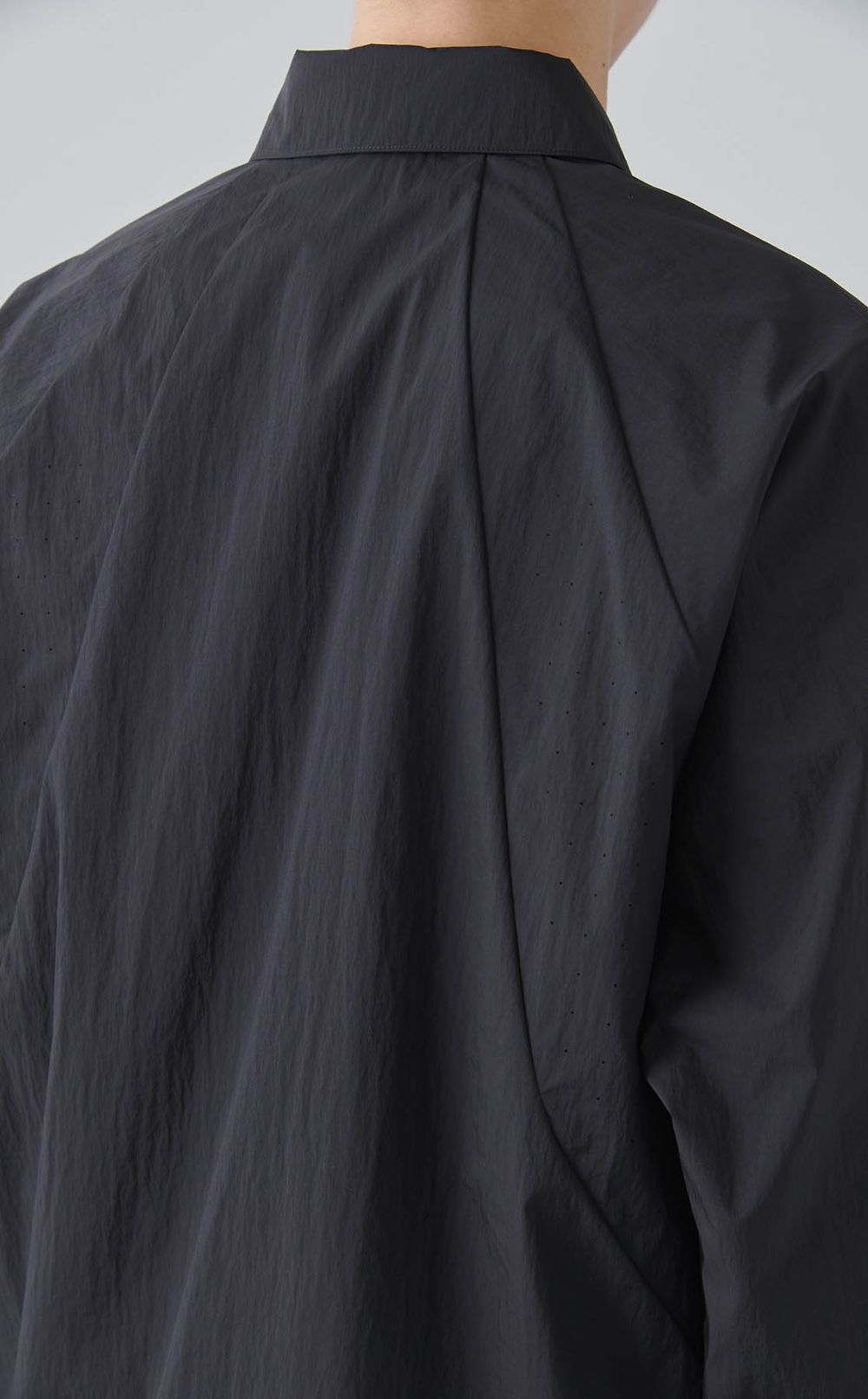 シアーナイロンウインドシャツ