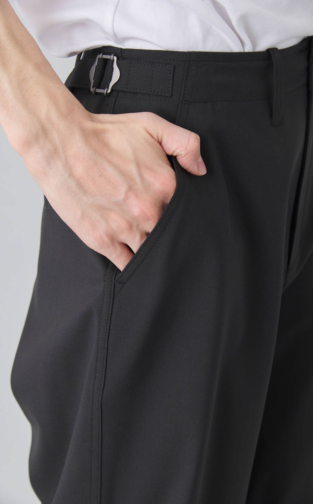 トロピカルウールユーティリティパンツ