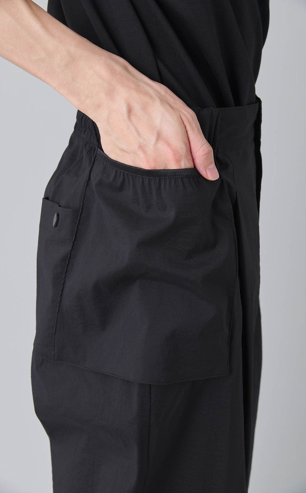 ユーティリティカーゴパンツ