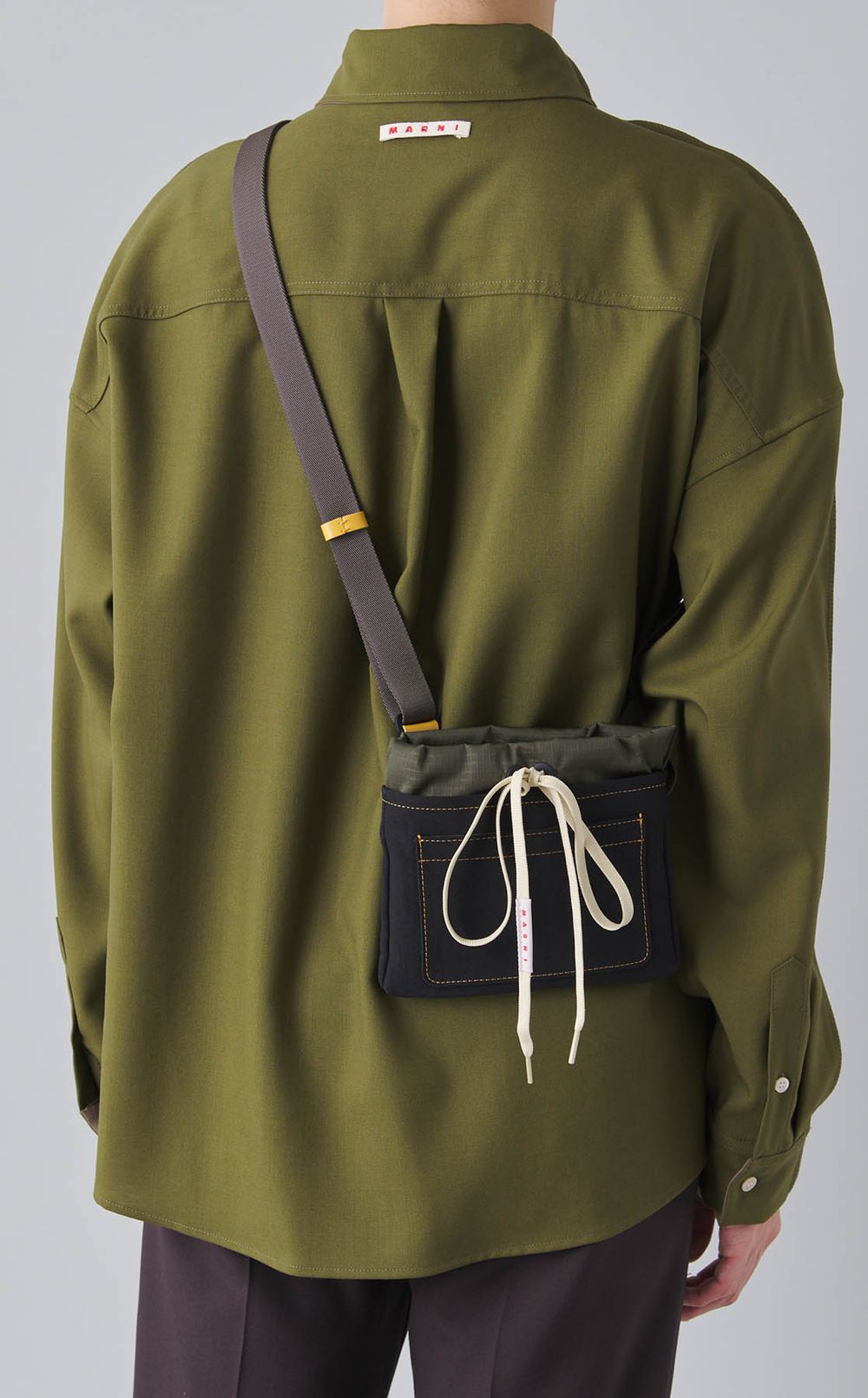 ユーティリタリーフォンホルダー