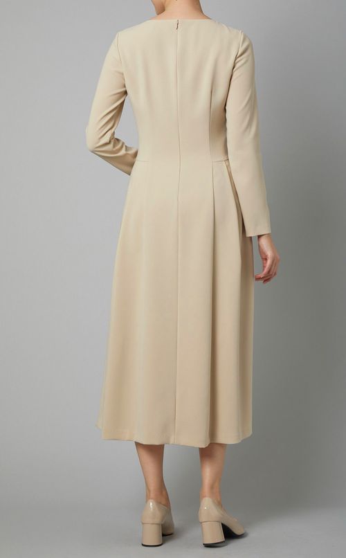 フレアフィットクルーネックワンピース