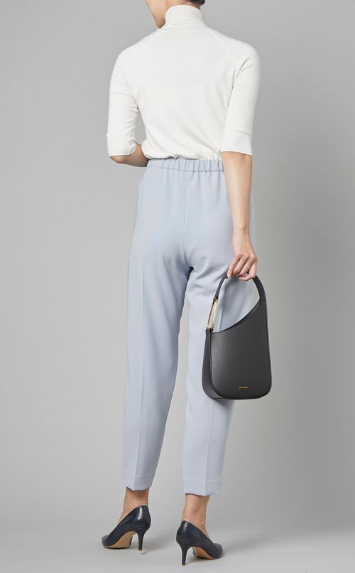 ゴールドバックルレザーバッグ