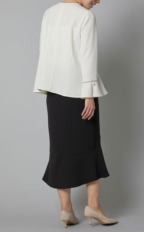 バイカラーパイピングペプラムブラウス