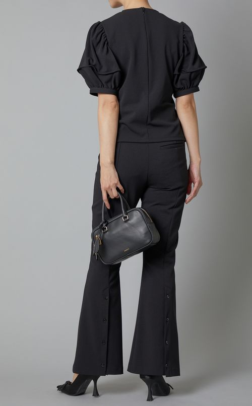 パフスリーブブラウス