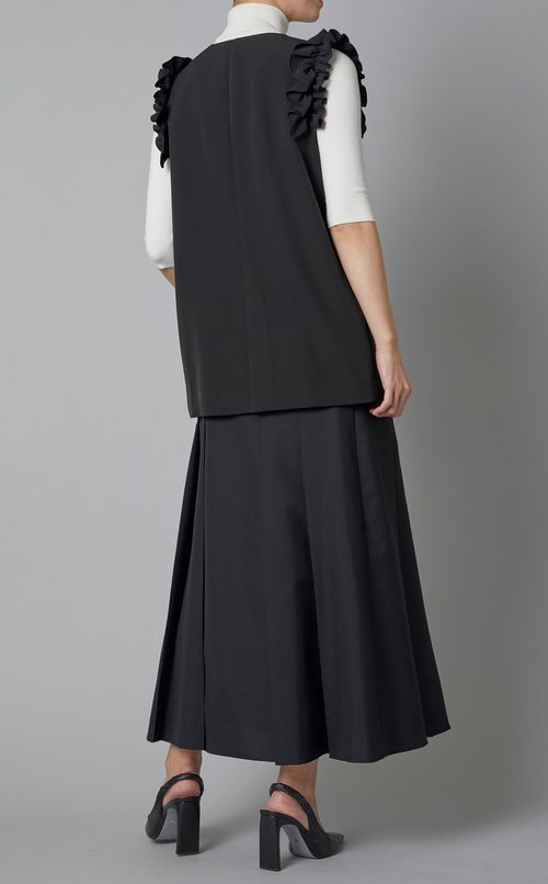 ノーカラーフリルスリーブジレ