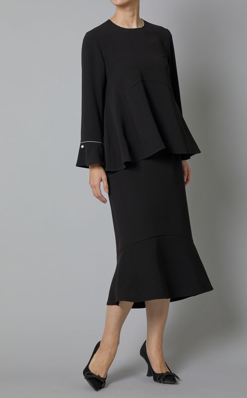 ストレッチペプラムスカート