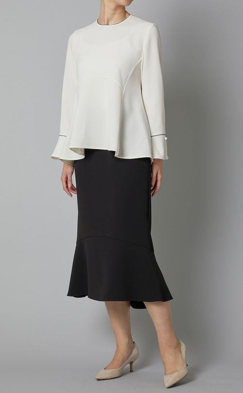 バイカラーパイピングペプラムブラウス