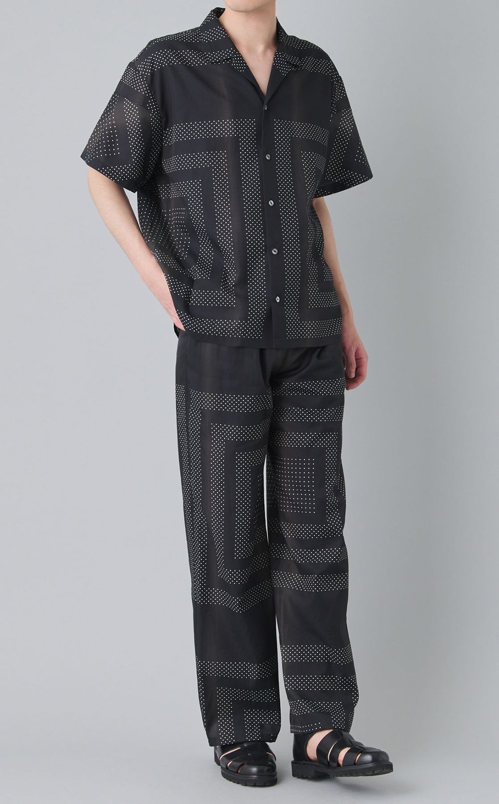 ドットプリントオープンカラーシャツ
