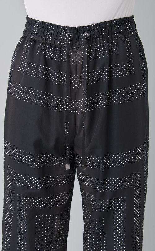 ドットプリントパンツ