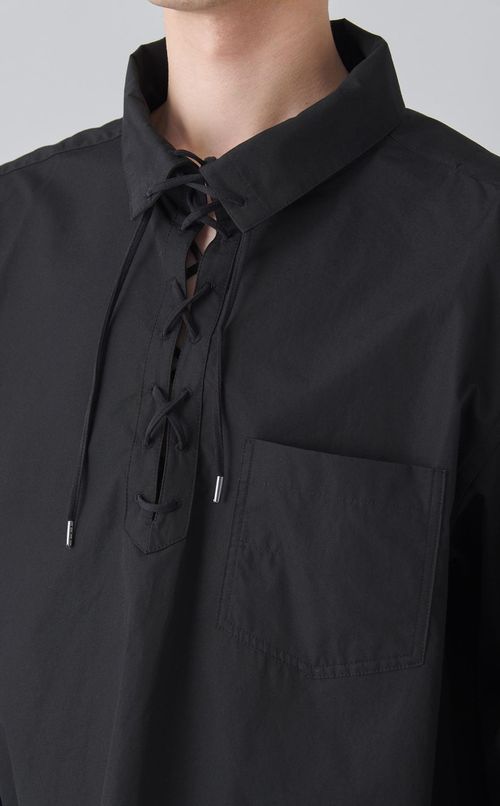 レースアップシャツ