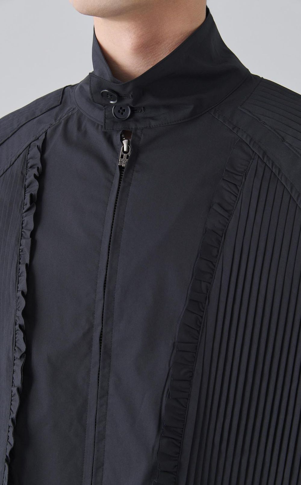 プリーツパネルジャケット