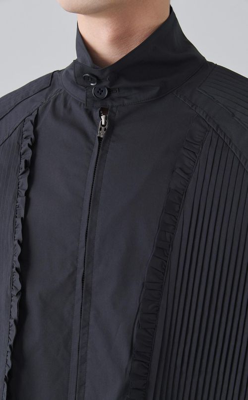 プリーツパネルジャケット