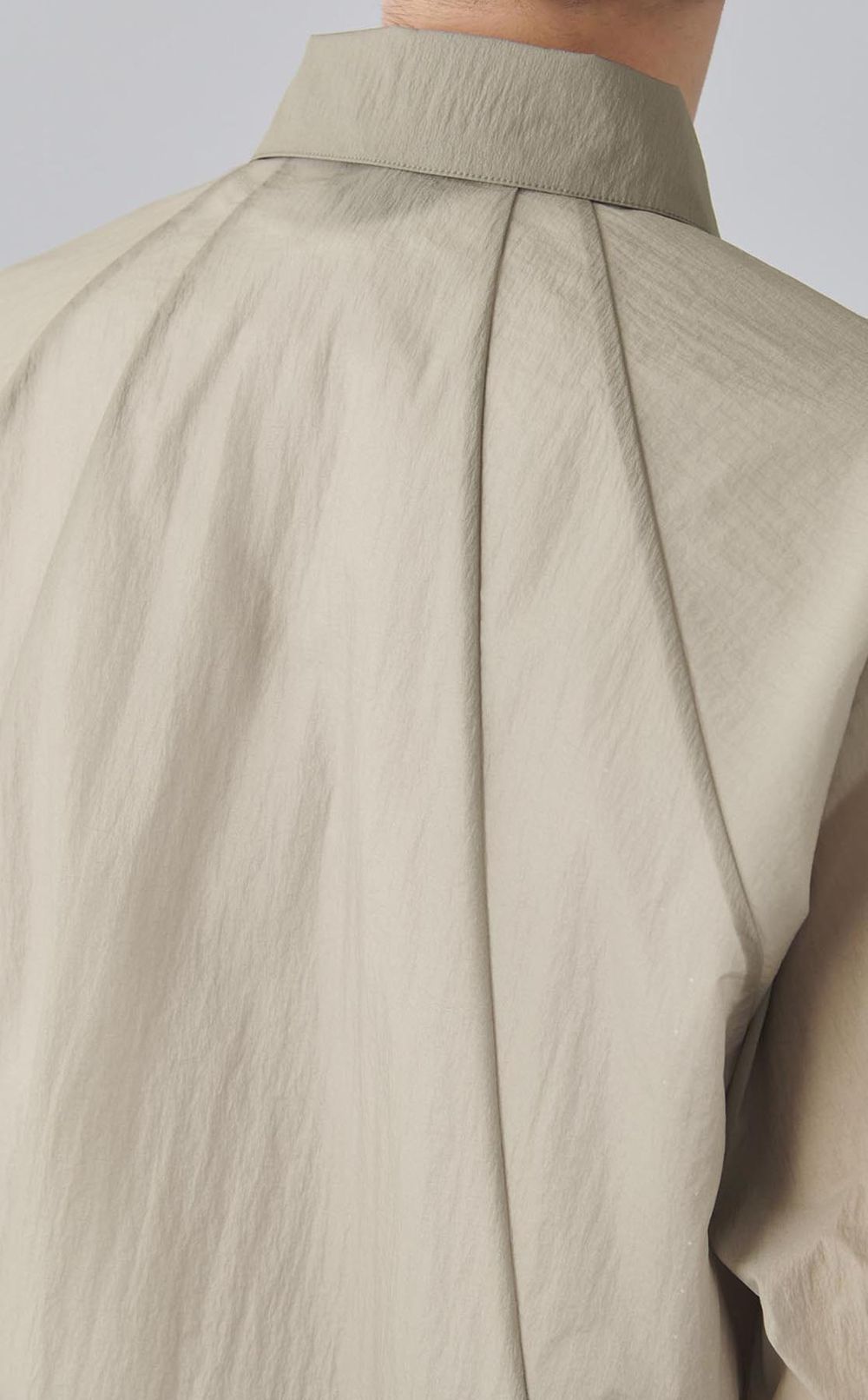 シアーナイロンウインドシャツ