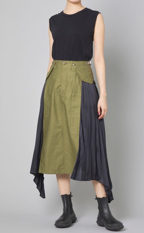 M-51ドッキングプリーツスカート