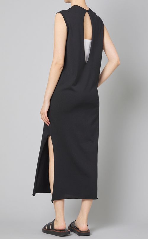 ノースリーブバックオープンワンピース