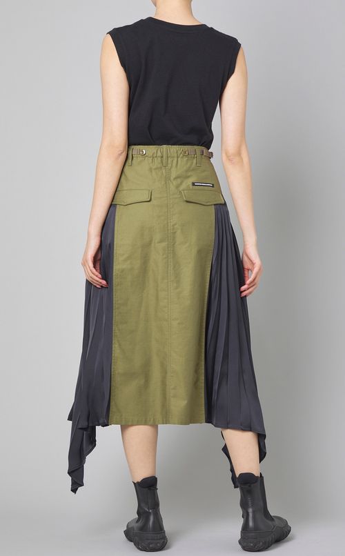 M-51ドッキングプリーツスカート