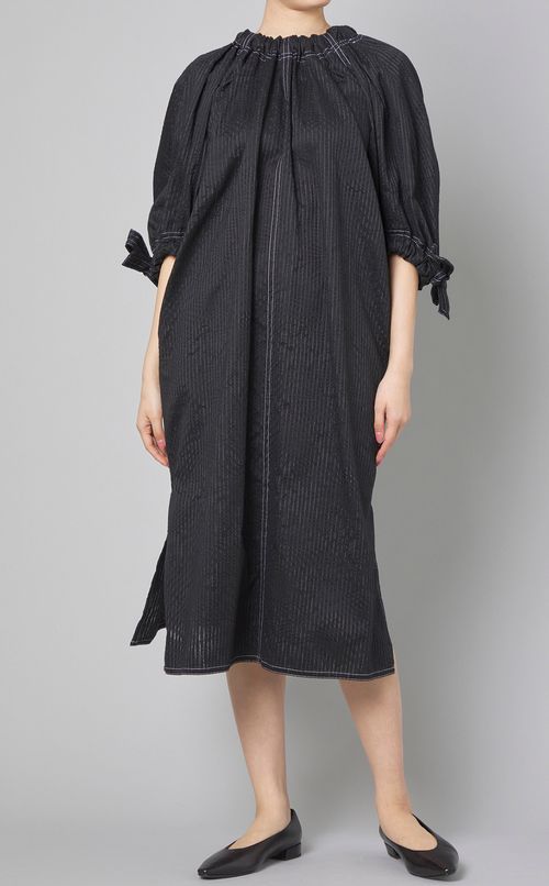 ジャガードステッチギャザーワンピース