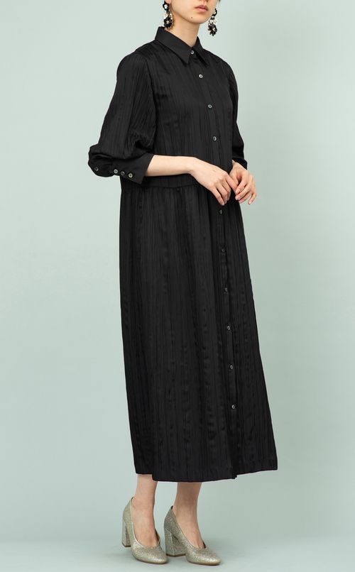 プリーツロングシャツワンピース