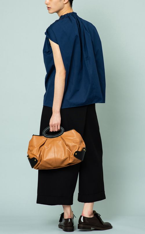 シャーリングコクーンブラウス