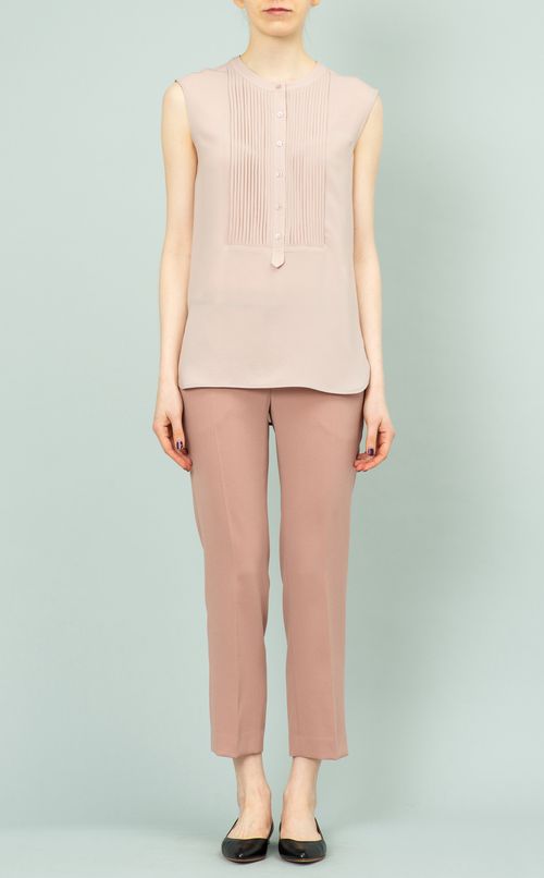 テーパードクロップドパンツ