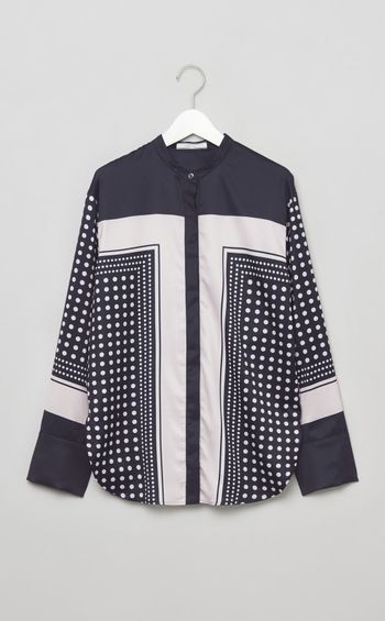 ドットパネル柄バンドカラーブラウス