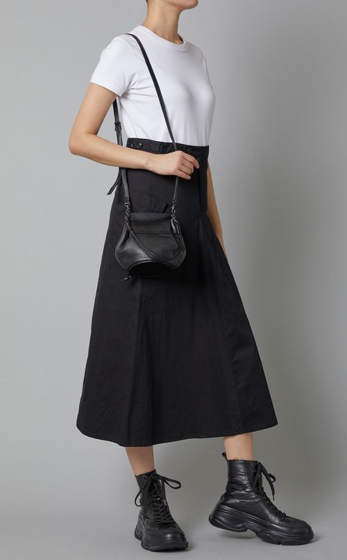 レザーラウンドポシェット