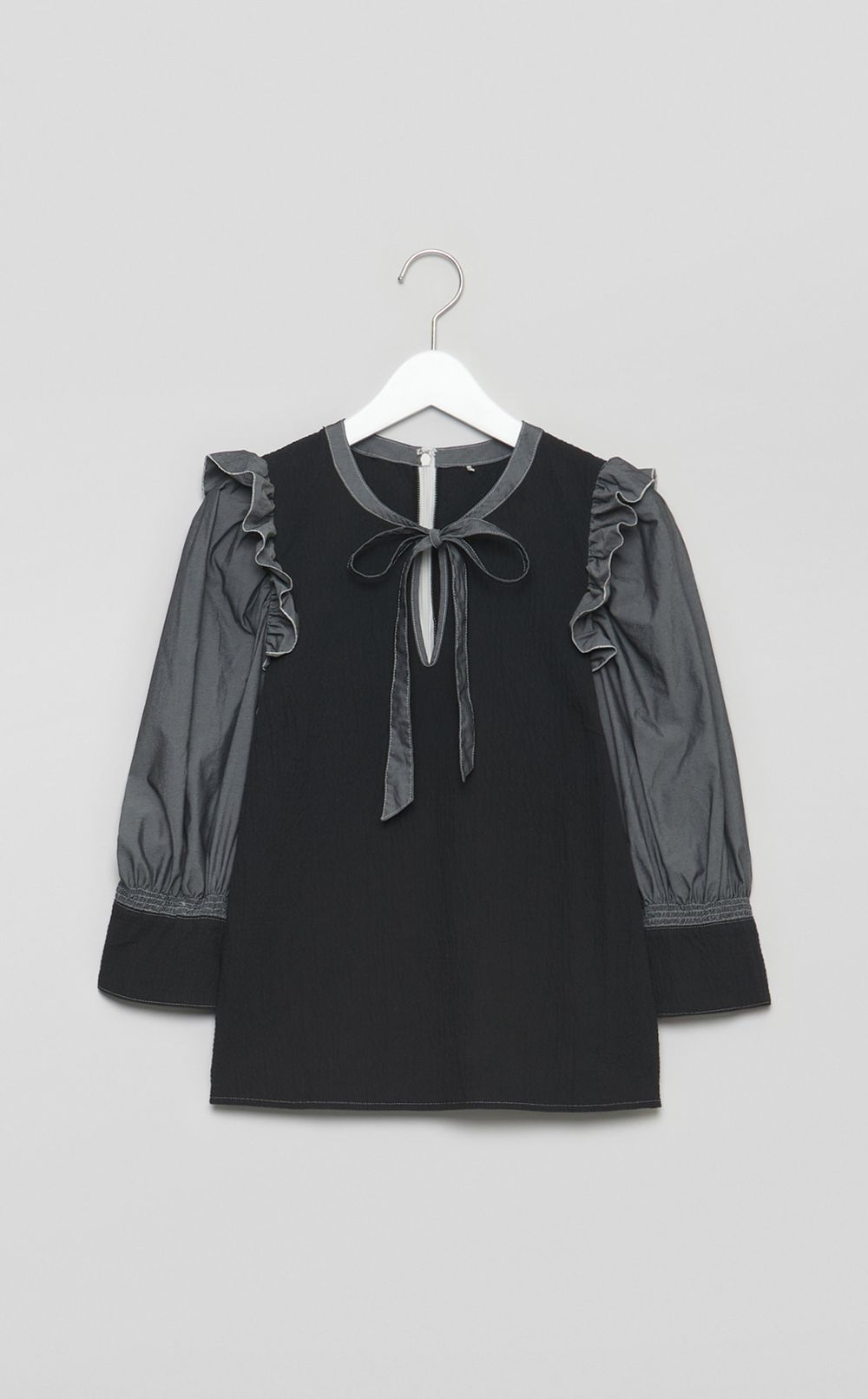 【reADdress】シャーリングフリルブラウス