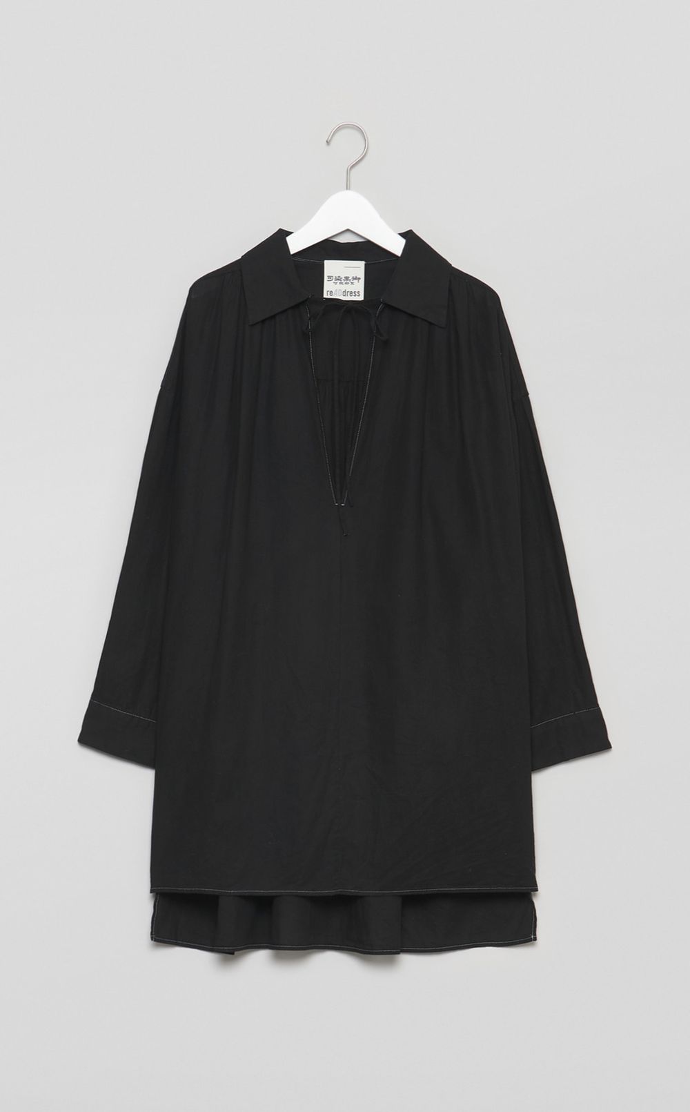 【reADdress】オープンネックロングシャツ