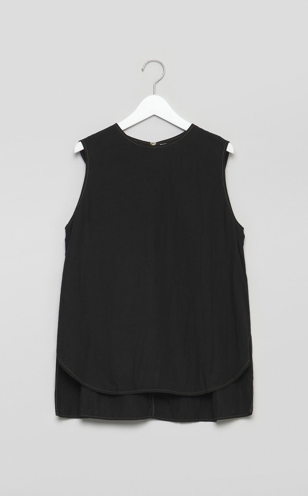 【reADdress】リネン混ノースリーブブラウス