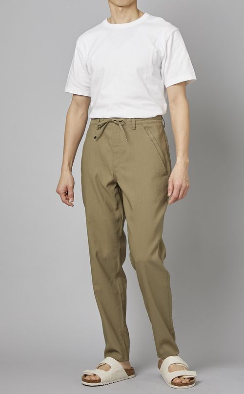 ドロストパンツ