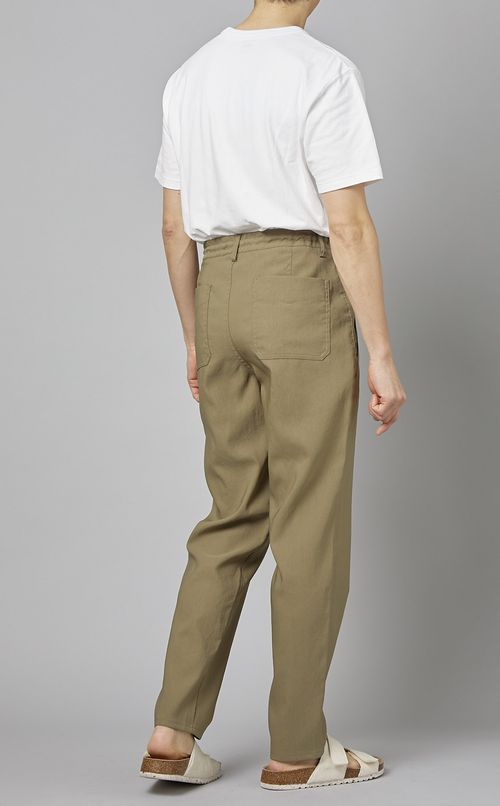 ドロストパンツ