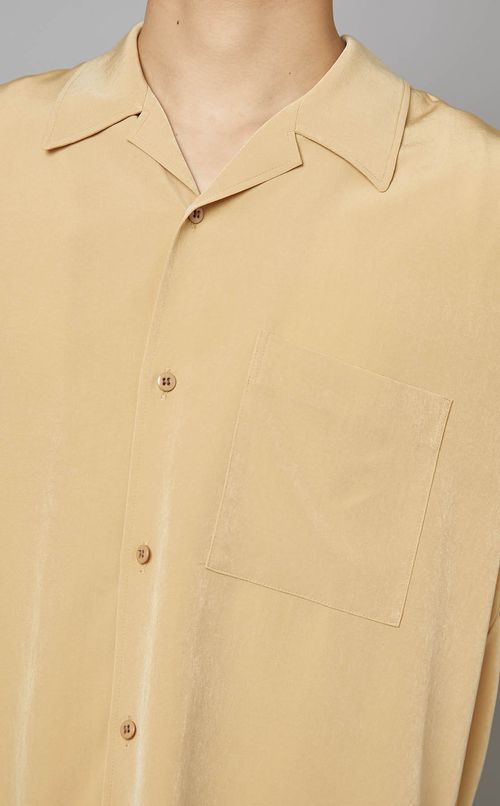 ドルマンスリーブシャツ