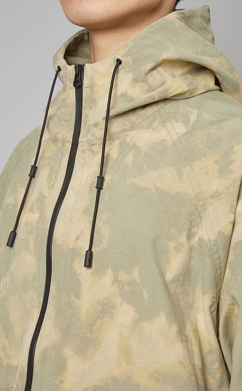 カモフラージュフーディジャケット