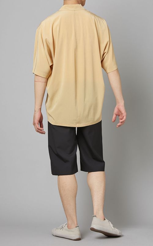 ドルマンスリーブシャツ