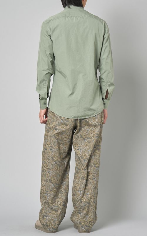 レギュラーカラーシャツ