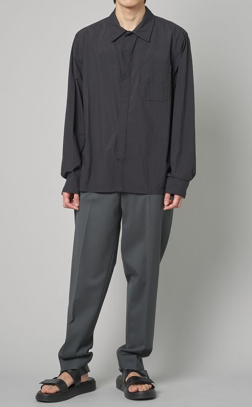 フェザーナイロンシャツ