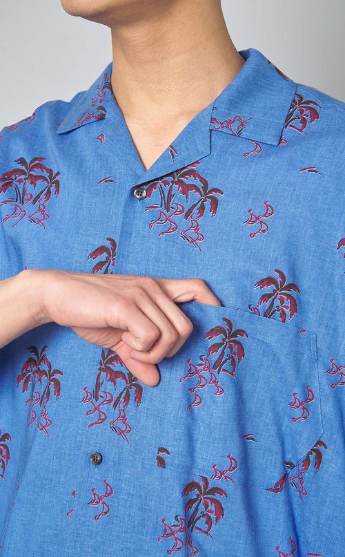 グラフィックショートスリーブシャツ