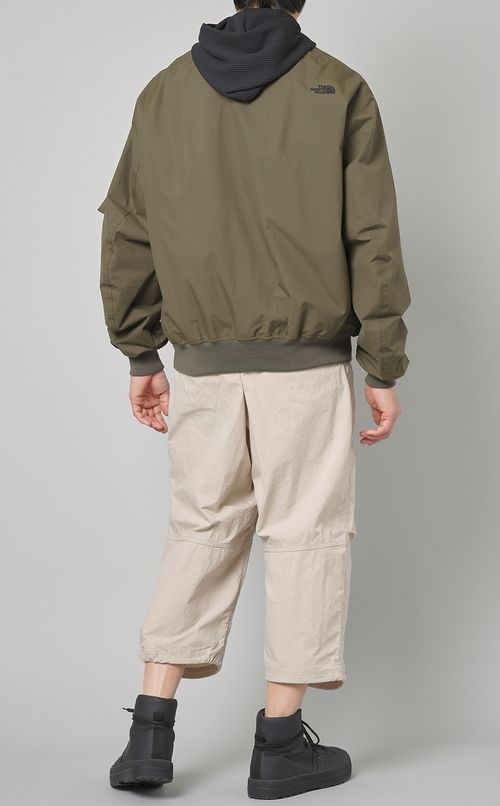 ウォータープルーフボンバージャケット
