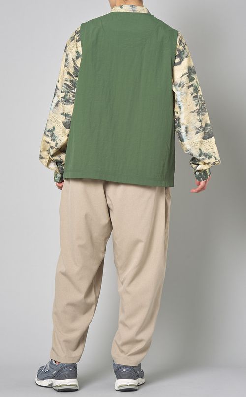 ナイロンベスト