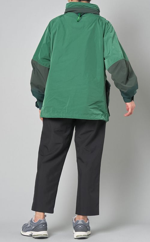 マルチポケットマウンテンパーカー