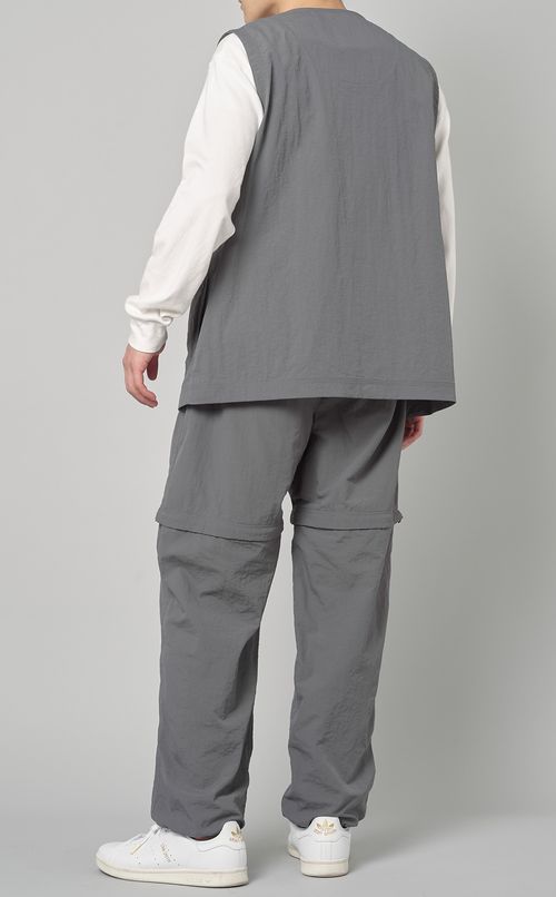 ナイロンベスト