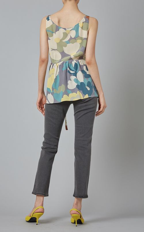 シルクフラワーノースリーブプルオーバー