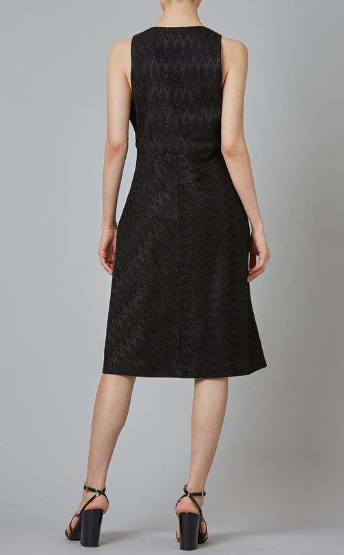 ラメ入りノースリーブVネックワンピース